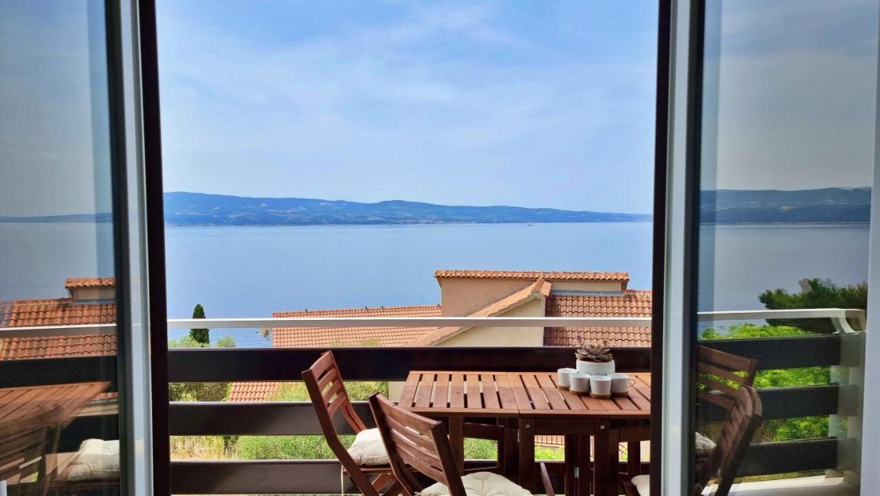 Apartment La Vie Omis Bagian luar foto