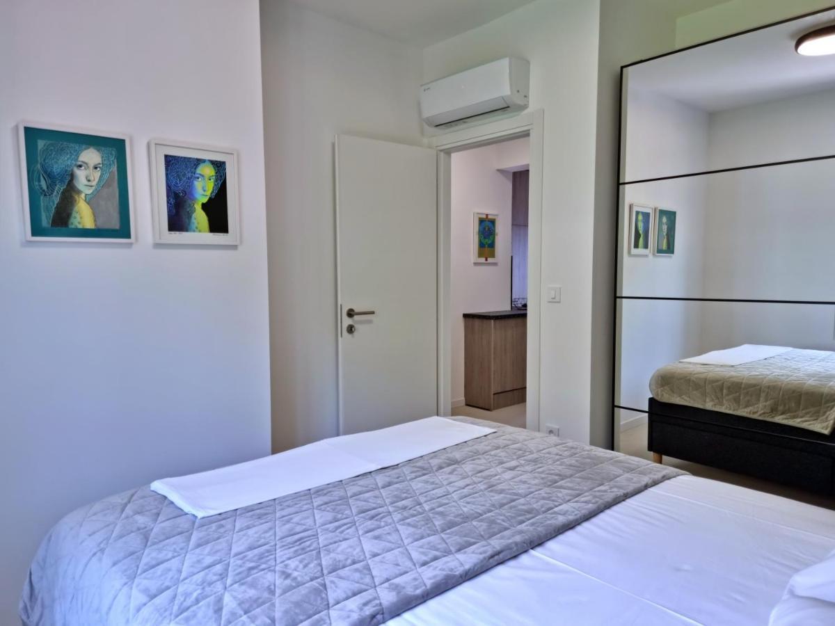 Apartment La Vie Omis Bagian luar foto