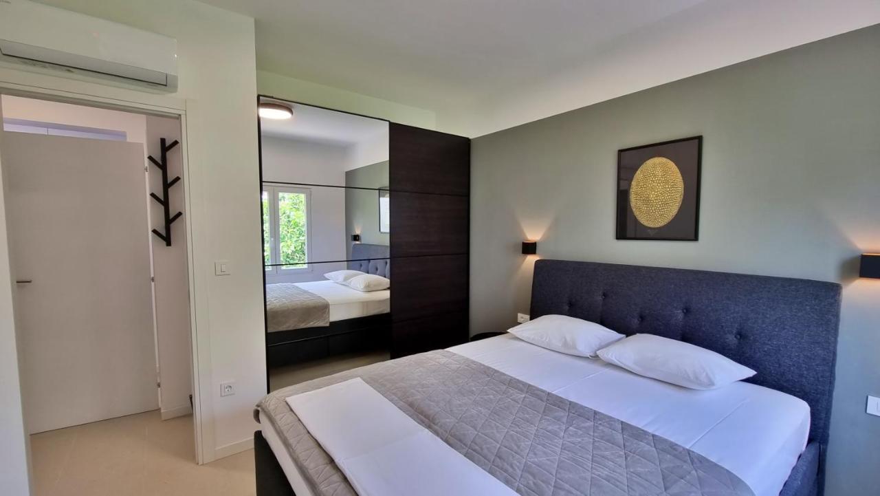 Apartment La Vie Omis Bagian luar foto