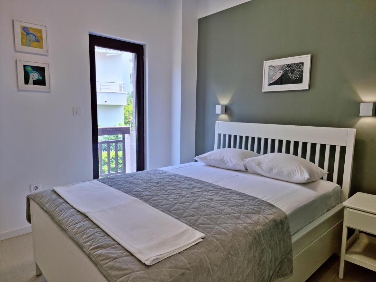 Apartment La Vie Omis Bagian luar foto