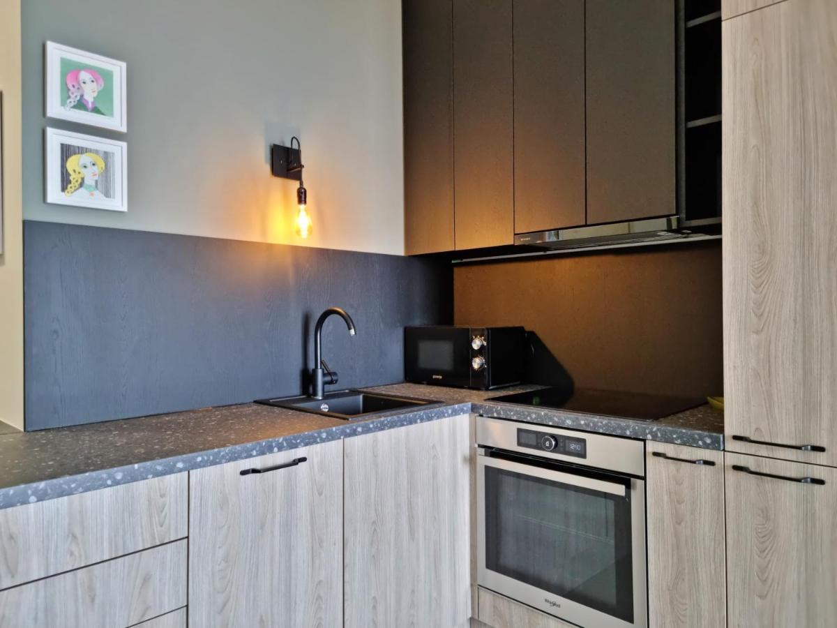 Apartment La Vie Omis Bagian luar foto