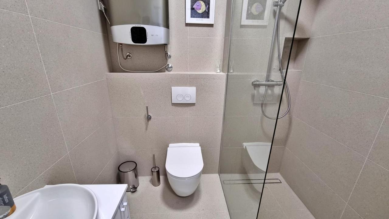 Apartment La Vie Omis Bagian luar foto